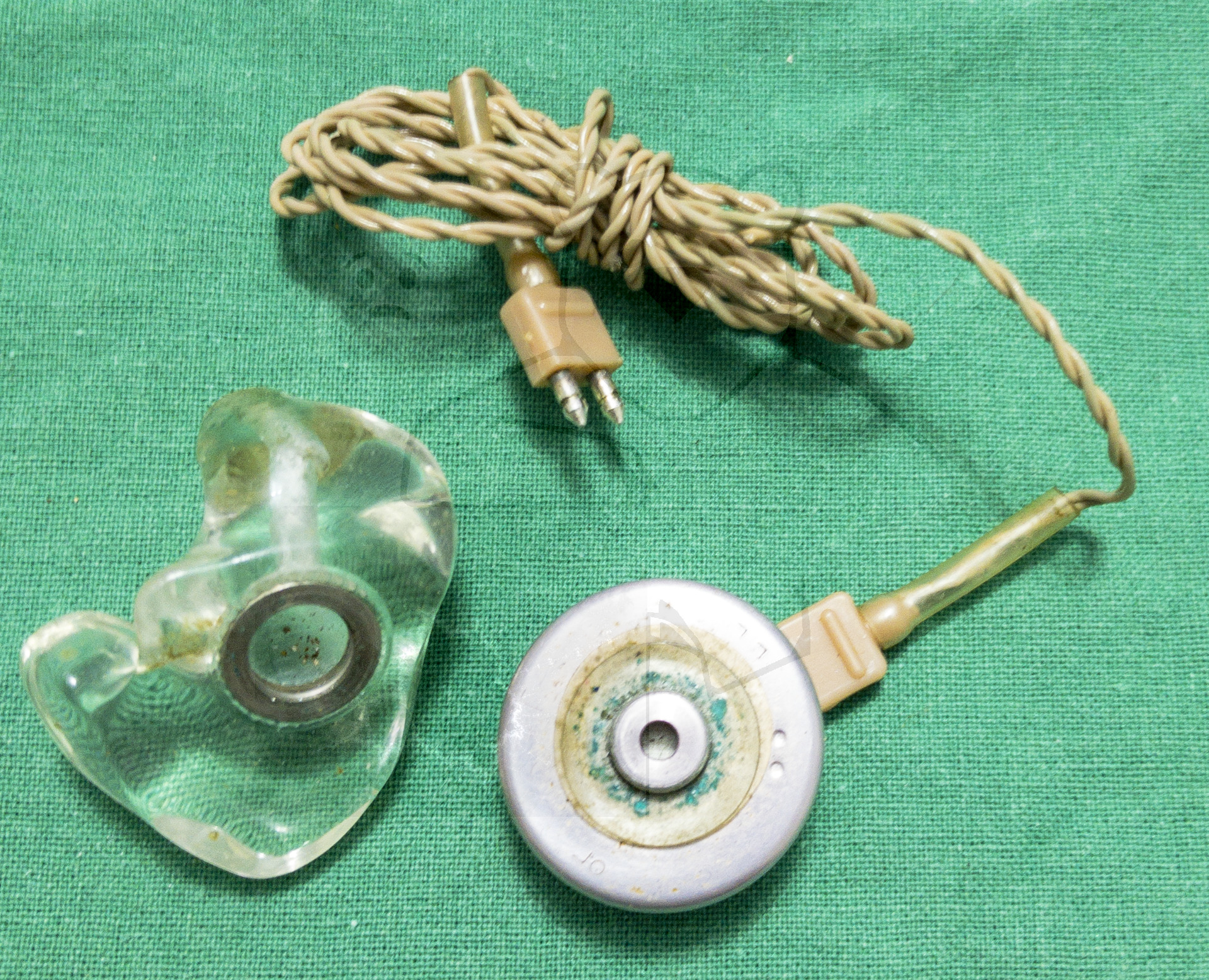 Hörgerät "Fortiphone Type 20", ca. 1949, Ohrhörer ohne Aufgeschraubten Aufsatz